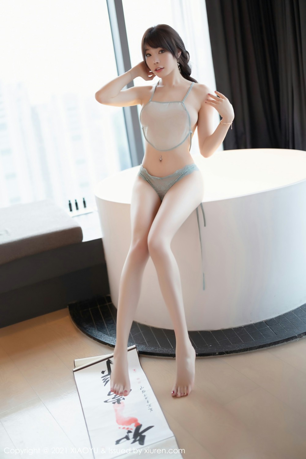 [XIAOYU语画界] 2021.12.20 VOL.679 芝芝Booty 肚兜写真